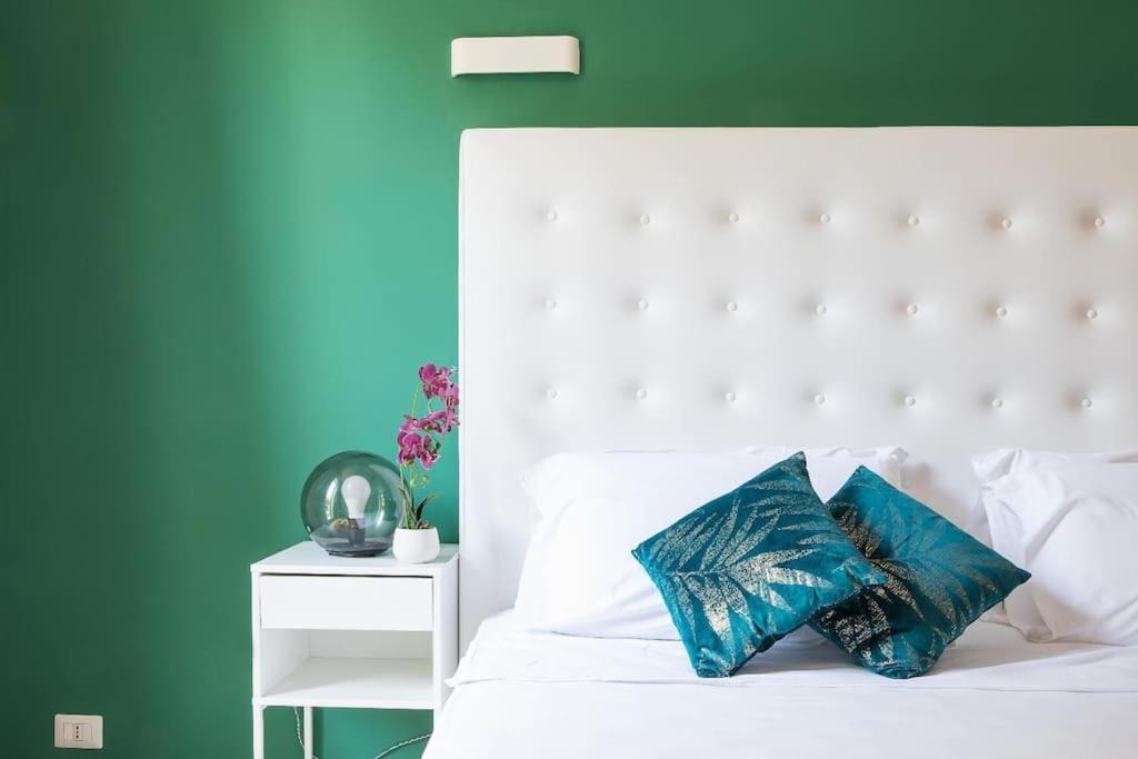 My Trastevere Three Bedroom View Apartment -Top Collection Рим Екстер'єр фото
